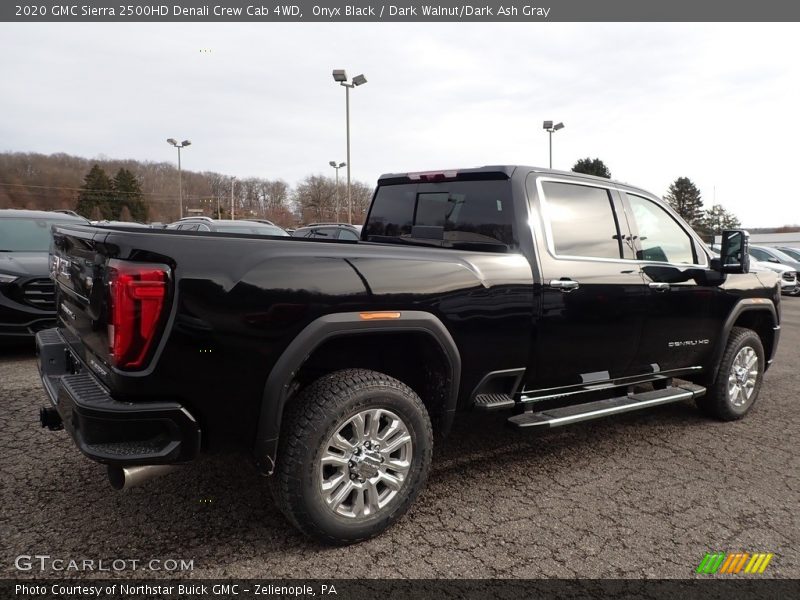 Onyx Black / Dark Walnut/Dark Ash Gray 2020 GMC Sierra 2500HD Denali Crew Cab 4WD