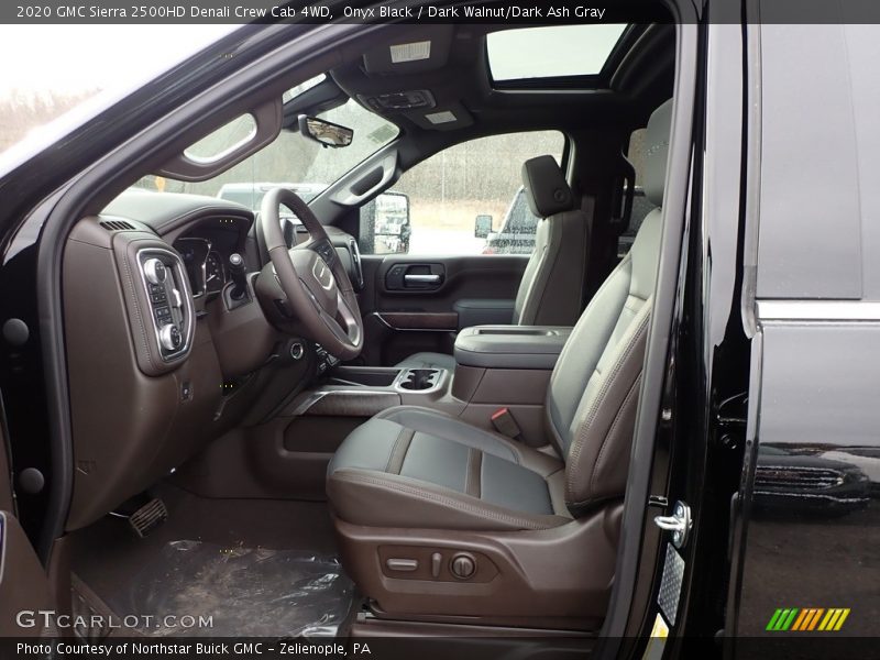 Onyx Black / Dark Walnut/Dark Ash Gray 2020 GMC Sierra 2500HD Denali Crew Cab 4WD