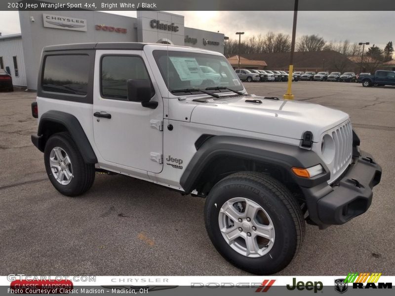 Bright White / Black 2020 Jeep Wrangler Sport 4x4
