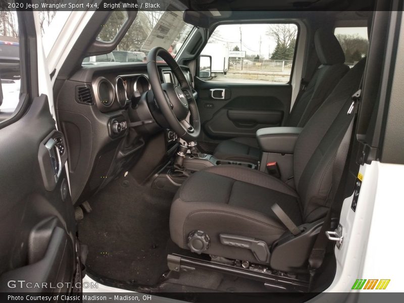 Bright White / Black 2020 Jeep Wrangler Sport 4x4