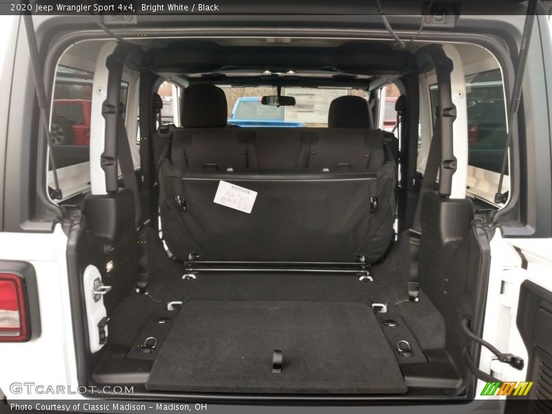 Bright White / Black 2020 Jeep Wrangler Sport 4x4