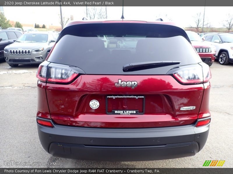 Velvet Red Pearl / Black 2020 Jeep Cherokee Latitude Plus 4x4