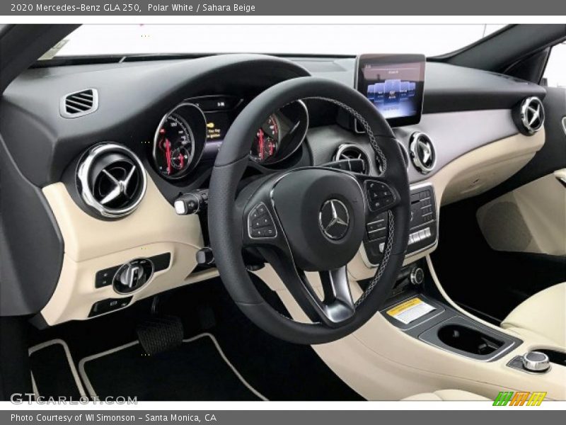 Polar White / Sahara Beige 2020 Mercedes-Benz GLA 250