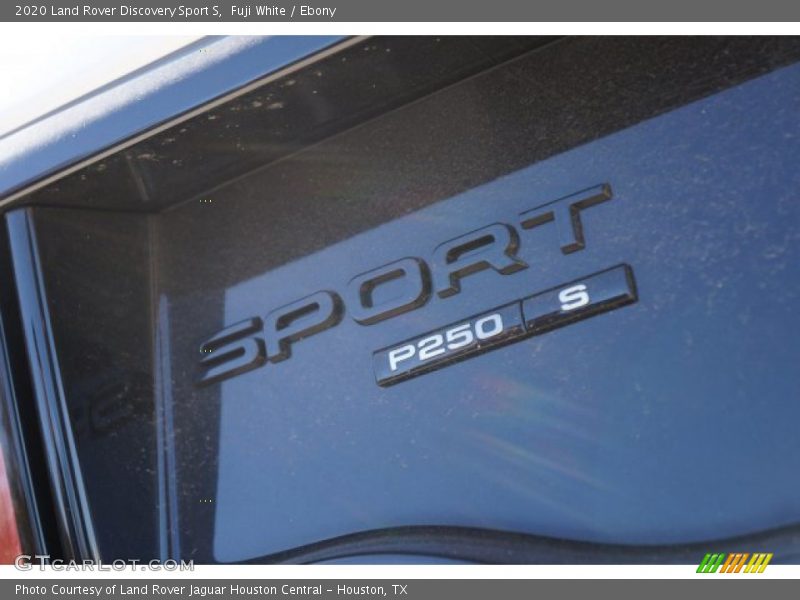 Fuji White / Ebony 2020 Land Rover Discovery Sport S