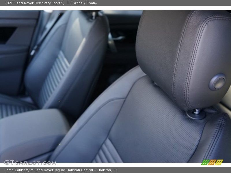 Fuji White / Ebony 2020 Land Rover Discovery Sport S
