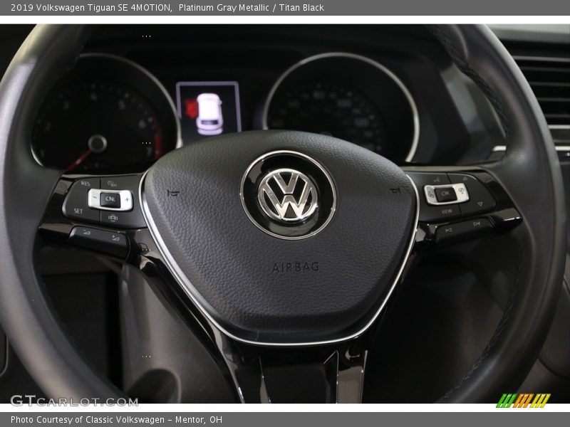 Platinum Gray Metallic / Titan Black 2019 Volkswagen Tiguan SE 4MOTION