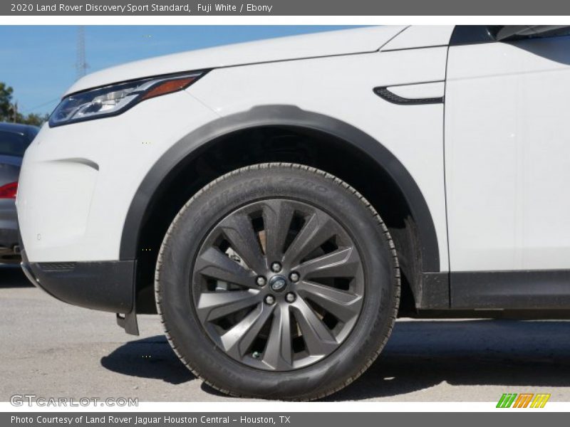 Fuji White / Ebony 2020 Land Rover Discovery Sport Standard