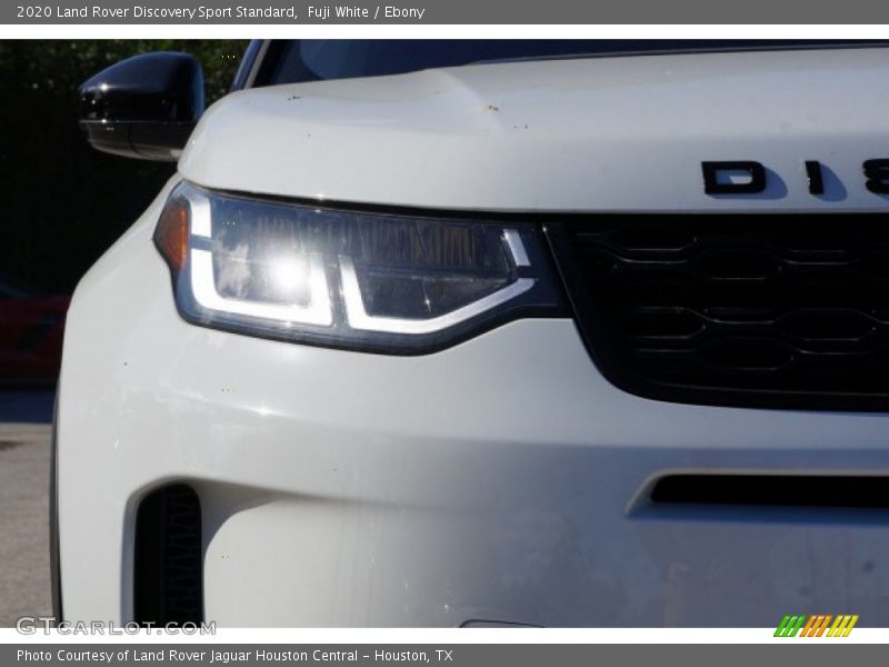 Fuji White / Ebony 2020 Land Rover Discovery Sport Standard