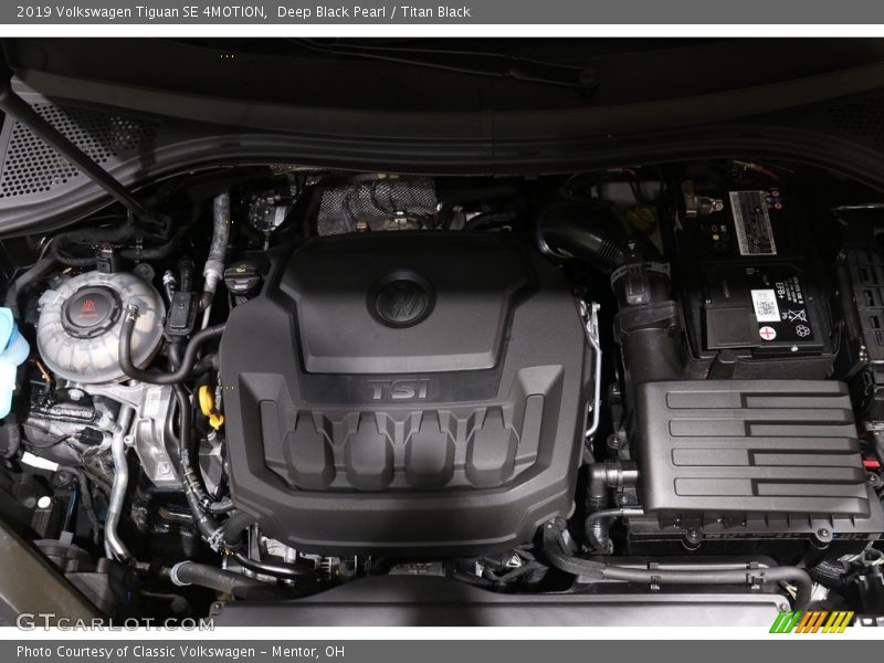 Deep Black Pearl / Titan Black 2019 Volkswagen Tiguan SE 4MOTION