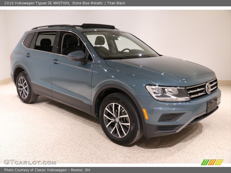 Front 3/4 View of 2019 Tiguan SE 4MOTION