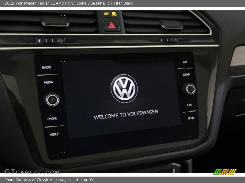 Stone Blue Metallic / Titan Black 2019 Volkswagen Tiguan SE 4MOTION