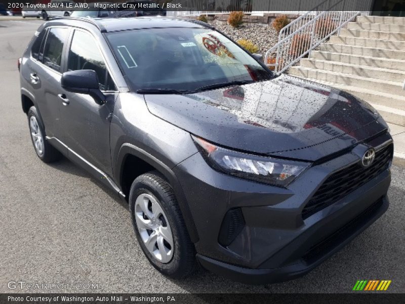 Front 3/4 View of 2020 RAV4 LE AWD