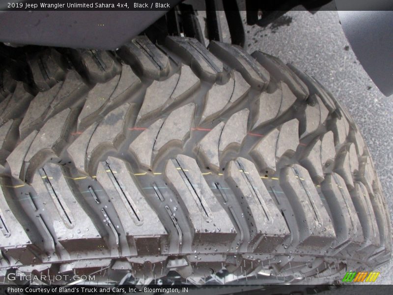 Black / Black 2019 Jeep Wrangler Unlimited Sahara 4x4