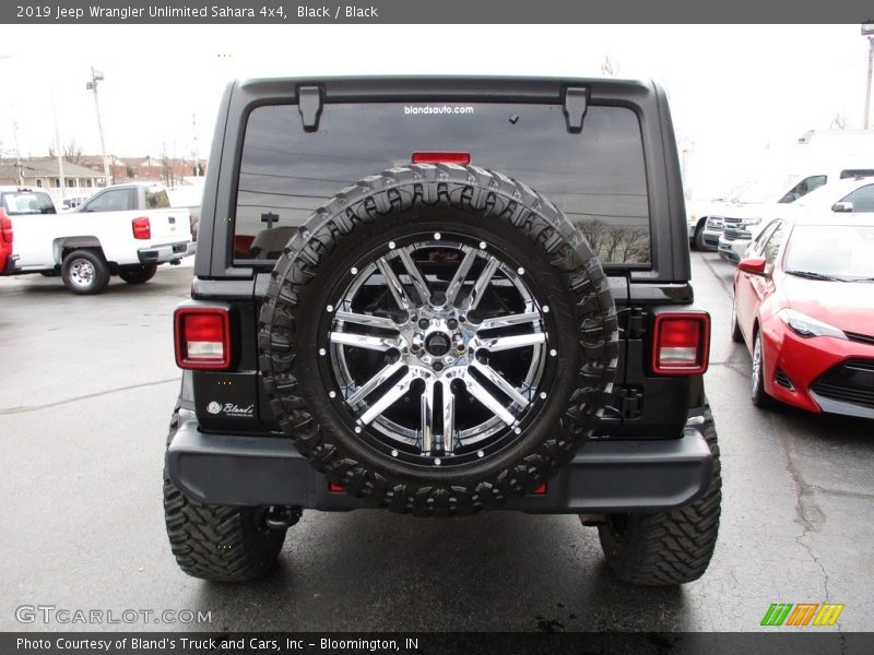 Black / Black 2019 Jeep Wrangler Unlimited Sahara 4x4