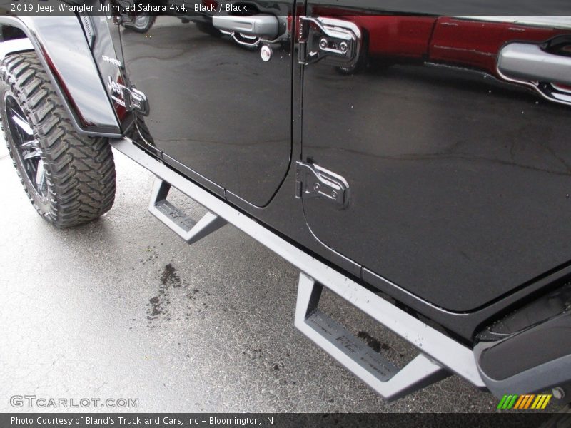 Black / Black 2019 Jeep Wrangler Unlimited Sahara 4x4