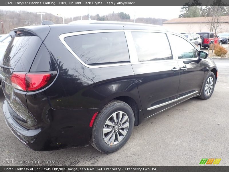 Brilliant Black Crystal Pearl / Alloy/Black 2020 Chrysler Pacifica Touring L Plus