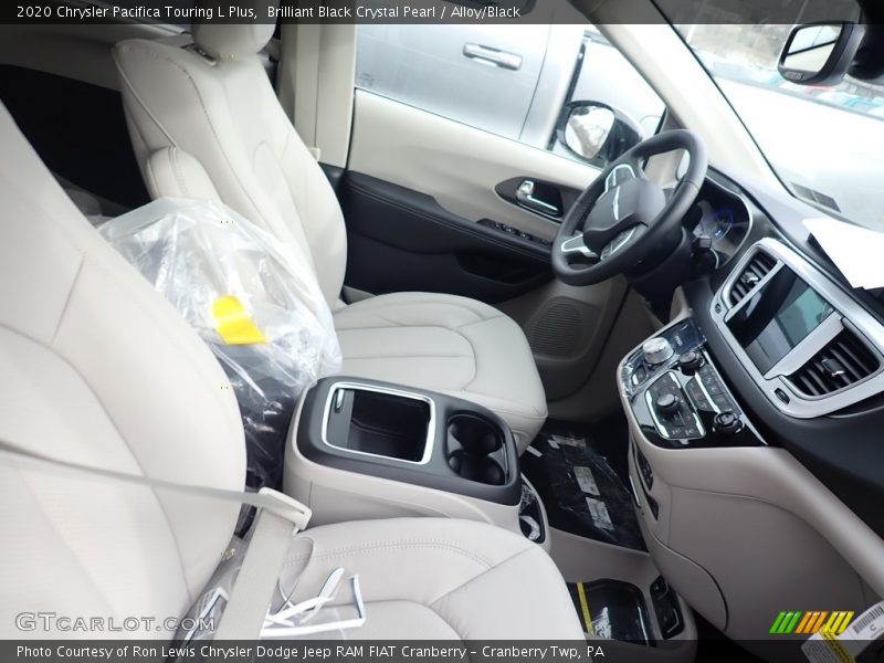 Brilliant Black Crystal Pearl / Alloy/Black 2020 Chrysler Pacifica Touring L Plus