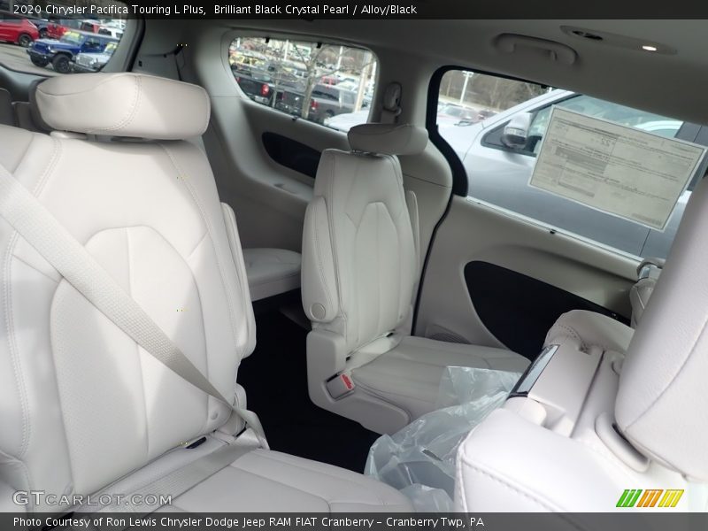 Brilliant Black Crystal Pearl / Alloy/Black 2020 Chrysler Pacifica Touring L Plus