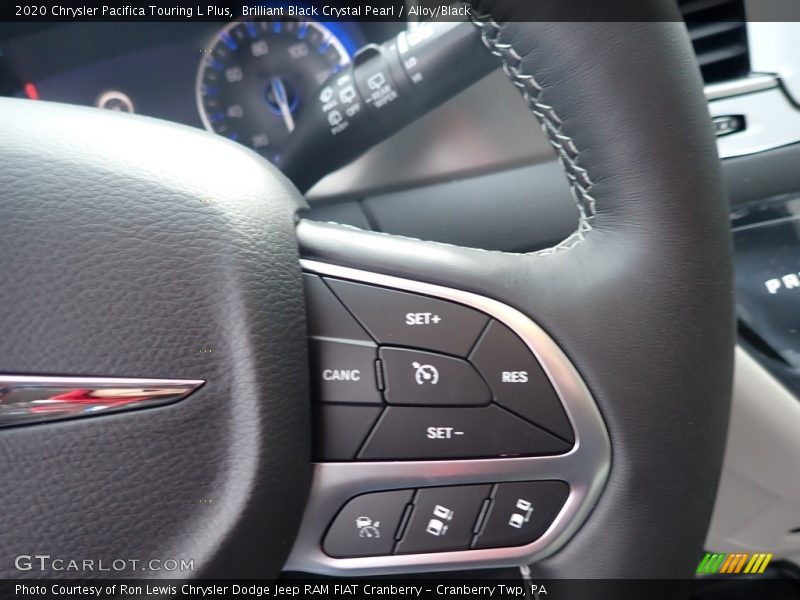 Brilliant Black Crystal Pearl / Alloy/Black 2020 Chrysler Pacifica Touring L Plus