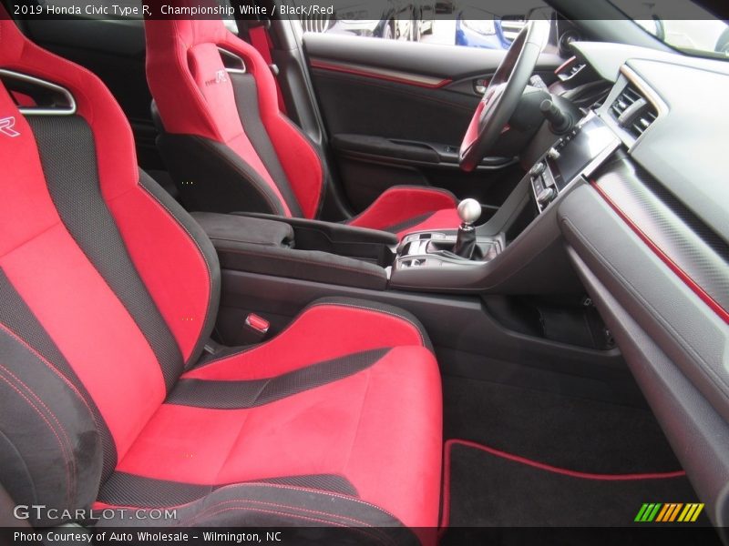 Front Seat of 2019 Civic Type R