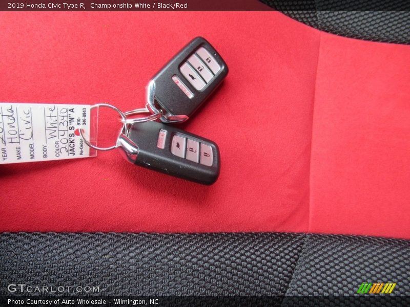 Keys of 2019 Civic Type R