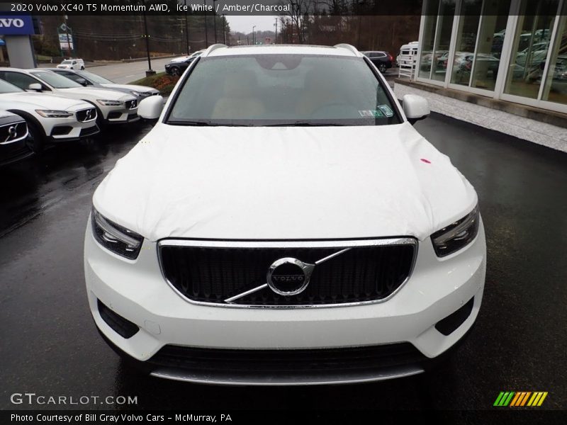 Ice White / Amber/Charcoal 2020 Volvo XC40 T5 Momentum AWD