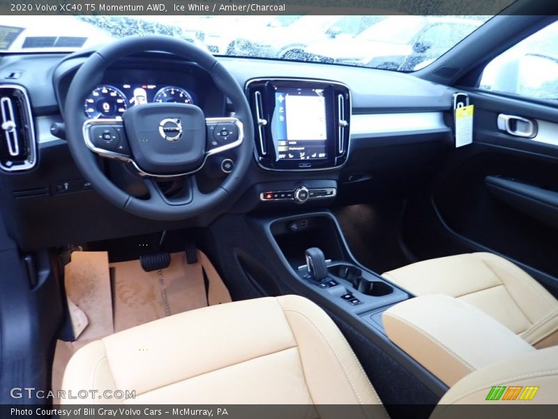 Ice White / Amber/Charcoal 2020 Volvo XC40 T5 Momentum AWD