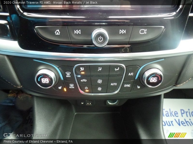 Mosaic Black Metallic / Jet Black 2020 Chevrolet Traverse RS AWD
