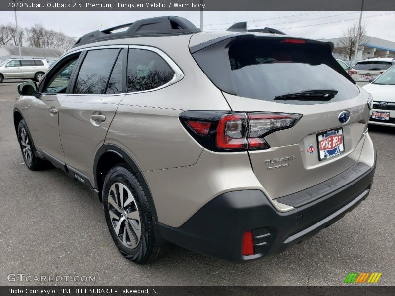 Tungsten Metallic / Warm Ivory 2020 Subaru Outback 2.5i Premium