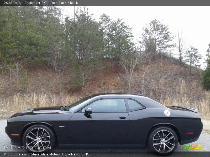 Pitch Black / Black 2018 Dodge Challenger R/T