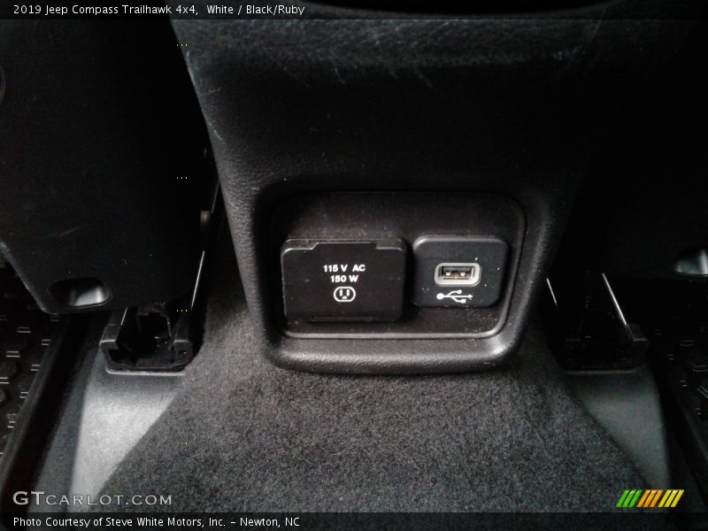 White / Black/Ruby 2019 Jeep Compass Trailhawk 4x4