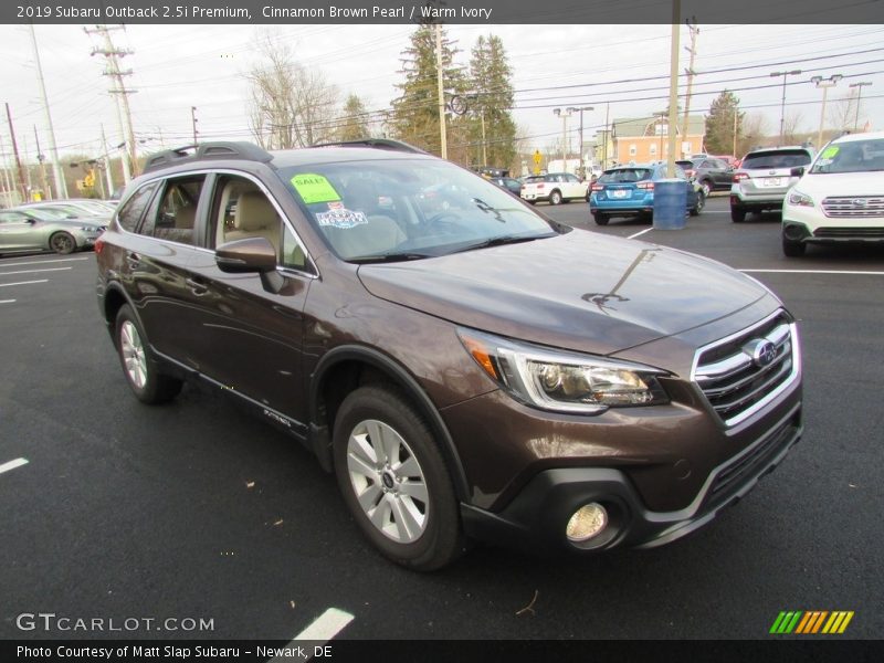 Front 3/4 View of 2019 Outback 2.5i Premium