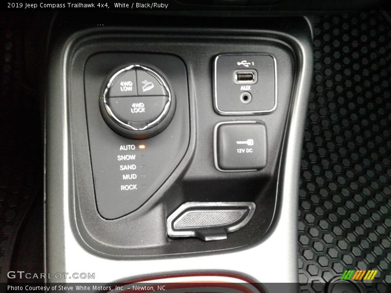 White / Black/Ruby 2019 Jeep Compass Trailhawk 4x4