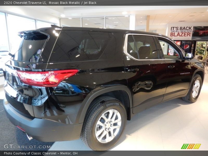 Mosaic Black Metallic / Jet Black 2020 Chevrolet Traverse LS