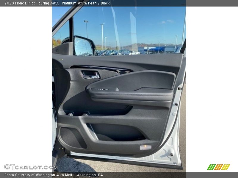 Platinum White Pearl / Black 2020 Honda Pilot Touring AWD