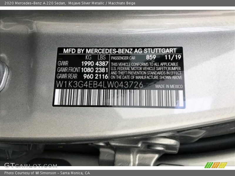 Mojave Silver Metallic / Macchiato Beige 2020 Mercedes-Benz A 220 Sedan