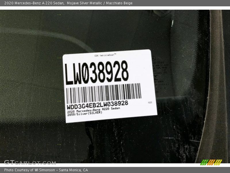 Mojave Silver Metallic / Macchiato Beige 2020 Mercedes-Benz A 220 Sedan