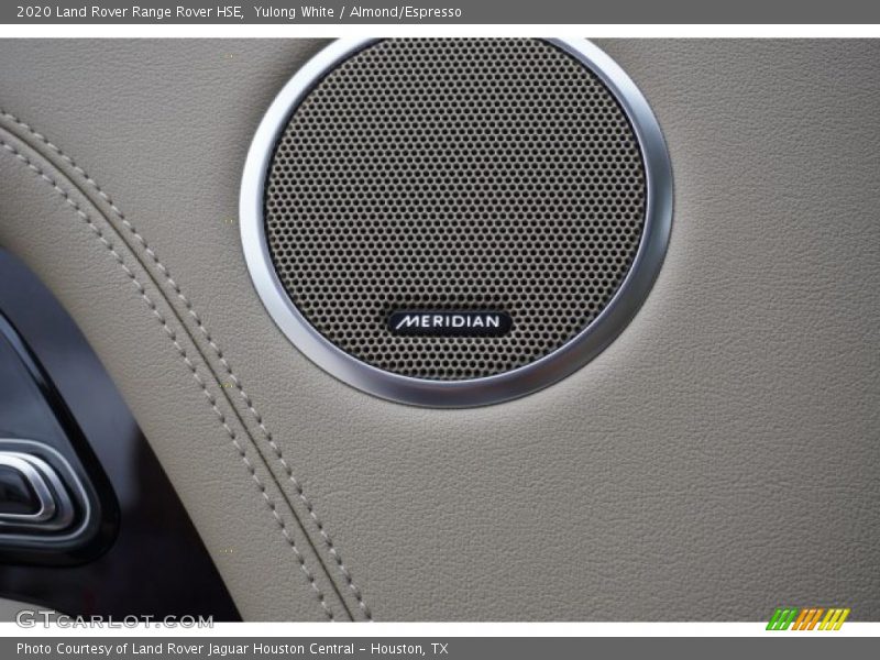 Yulong White / Almond/Espresso 2020 Land Rover Range Rover HSE