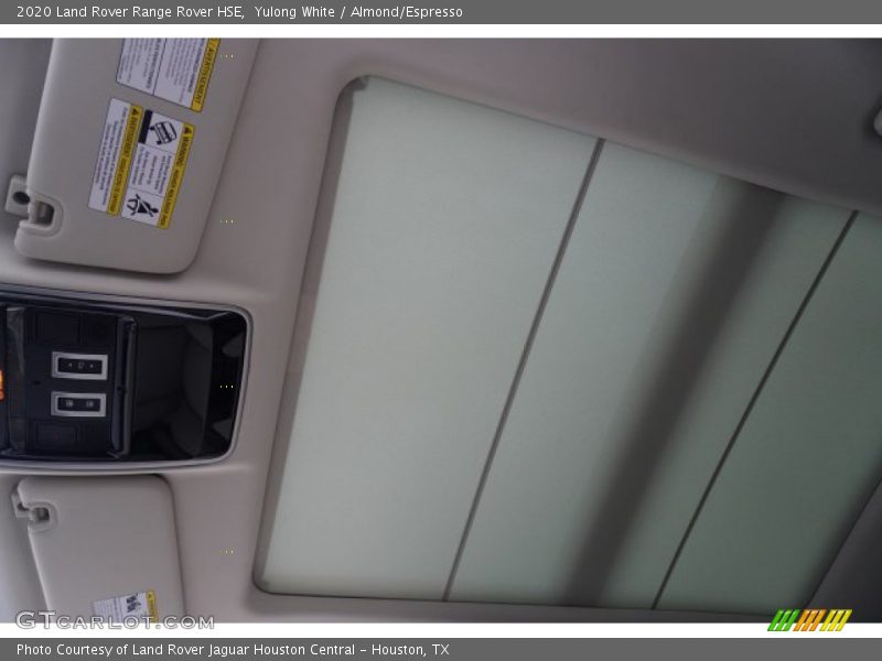 Yulong White / Almond/Espresso 2020 Land Rover Range Rover HSE