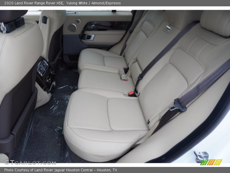Yulong White / Almond/Espresso 2020 Land Rover Range Rover HSE