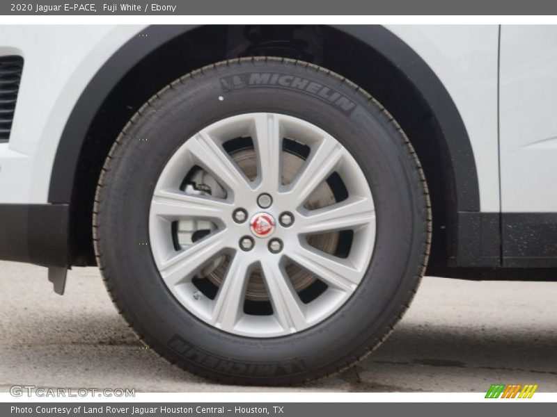 Fuji White / Ebony 2020 Jaguar E-PACE