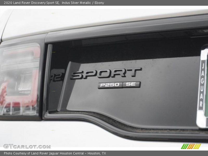Indus Silver Metallic / Ebony 2020 Land Rover Discovery Sport SE