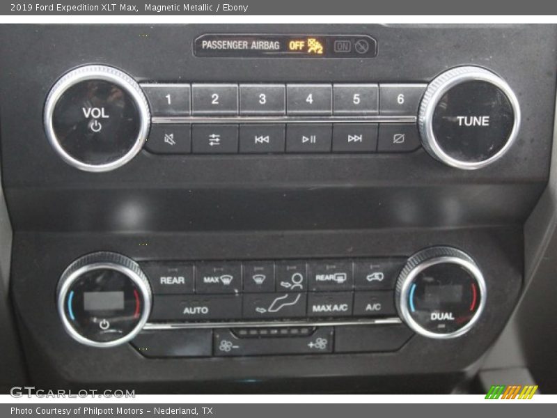Magnetic Metallic / Ebony 2019 Ford Expedition XLT Max