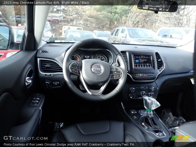 Bright White / Black 2020 Jeep Cherokee Latitude Plus 4x4
