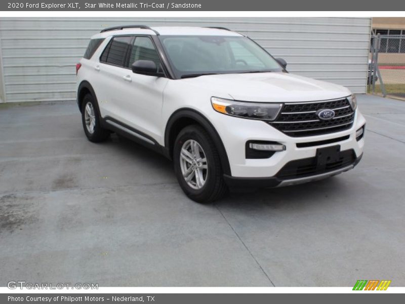 Star White Metallic Tri-Coat / Sandstone 2020 Ford Explorer XLT