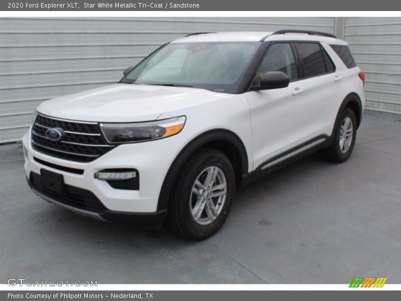 Star White Metallic Tri-Coat / Sandstone 2020 Ford Explorer XLT