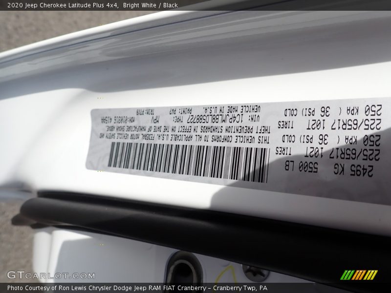 Bright White / Black 2020 Jeep Cherokee Latitude Plus 4x4