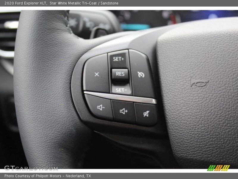 Star White Metallic Tri-Coat / Sandstone 2020 Ford Explorer XLT