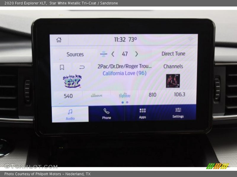 Star White Metallic Tri-Coat / Sandstone 2020 Ford Explorer XLT