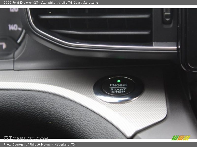Star White Metallic Tri-Coat / Sandstone 2020 Ford Explorer XLT